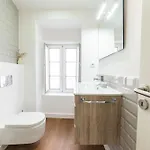 Alcantara Gardens - With Pool דירה