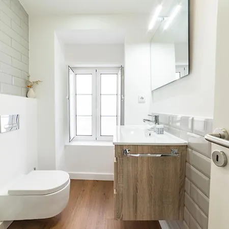 Alcantara Gardens - With Pool Daire