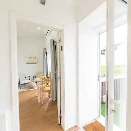 Alcantara Gardens - With Pool Apartment *