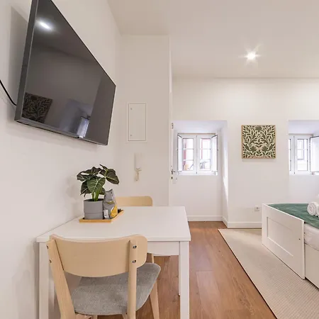 Apartment Alcantara Gardens - With Pool Lisbon